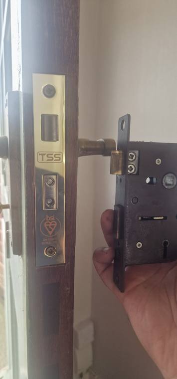 Failed mortice lock replaced with a BS3621 deadlock — TX Locks, Bradford and West Yorkshire